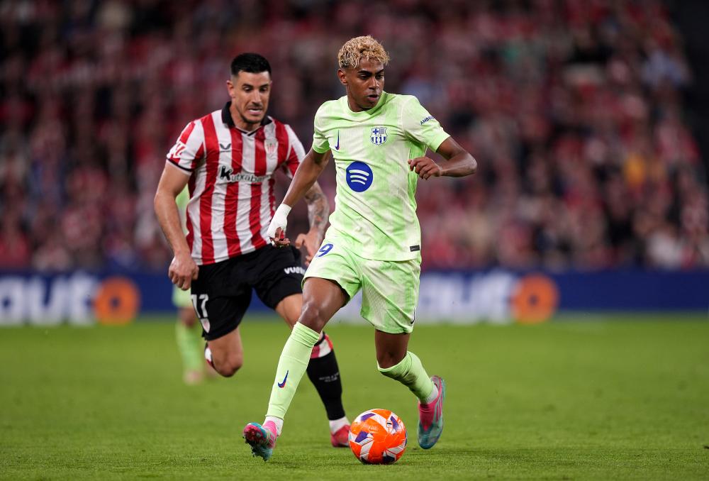 德甲半场：布兰特破门，吉拉西倒地未判点，多特1-0霍芬海姆